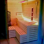 Villa Deluxe Dom Z Sauna I Jacuzzi W Otoczeniu Gor, Lasu I Jeziora Lodygowice