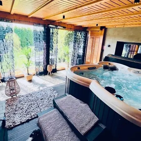 Deluxe Dom Z Sauna I Jacuzzi W Otoczeniu Gor, Lasu I Jeziora Lodygowice