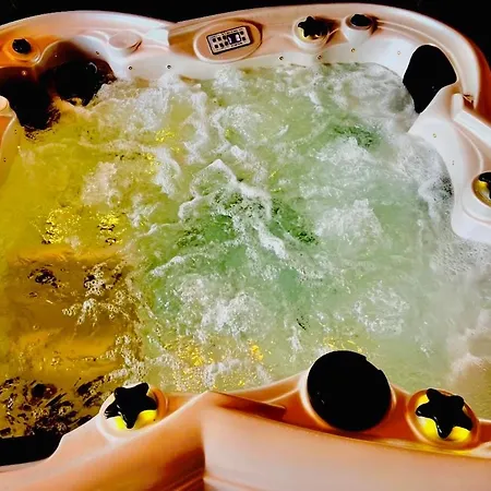Deluxe Dom Z Sauna I Jacuzzi W Otoczeniu Gor, Lasu I Jeziora * Лодиґовіце